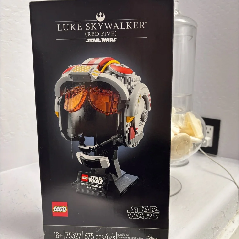 LEGO #75327 Star Wars Luke Skywalker (Red Five) Helmet New Sealed